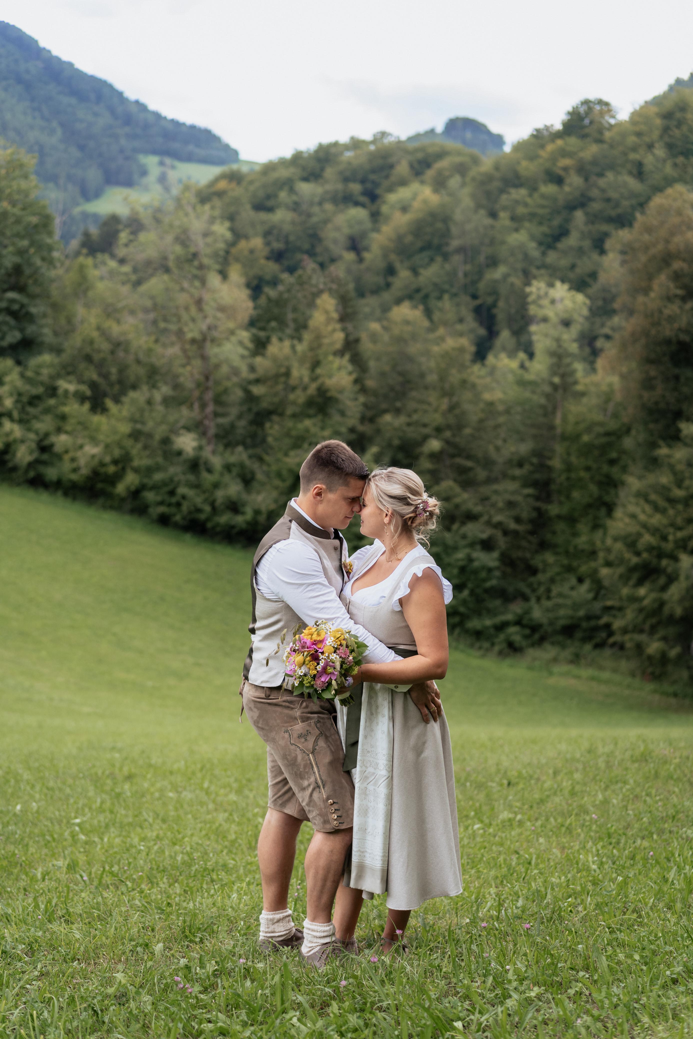 Herzliche Gratulation zur standesamtlichen Hochzeit