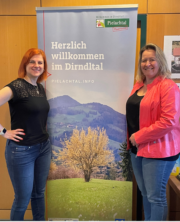 Dirndlbanner für Gemeinde
